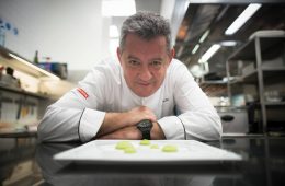 D.R. Facebook Oficial